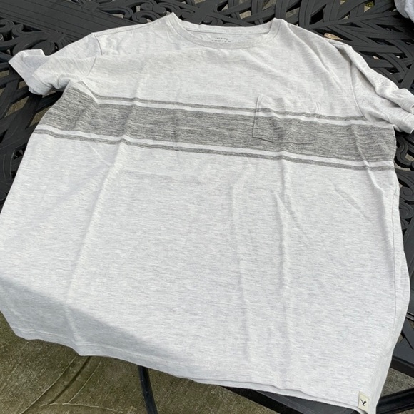 American Eagle Men’s T-Shirt - Picture 2 of 3